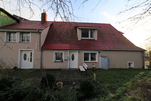 Außenansicht Front rechts